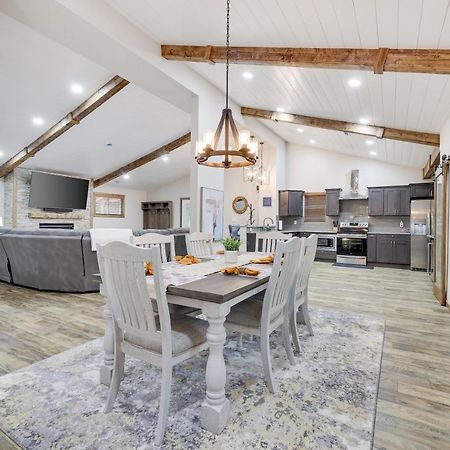 Whiskey Pines Retreat! Single Level Home, Outdoor Firepit, Ac, Bbq! Sleeps 9 In Lake Harmony! 외부 사진