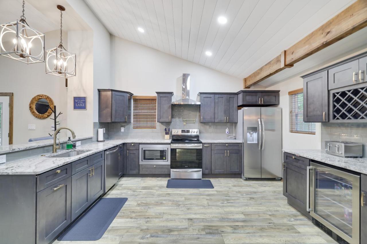 Whiskey Pines Retreat! Single Level Home, Outdoor Firepit, Ac, Bbq! Sleeps 9 In Lake Harmony! 외부 사진