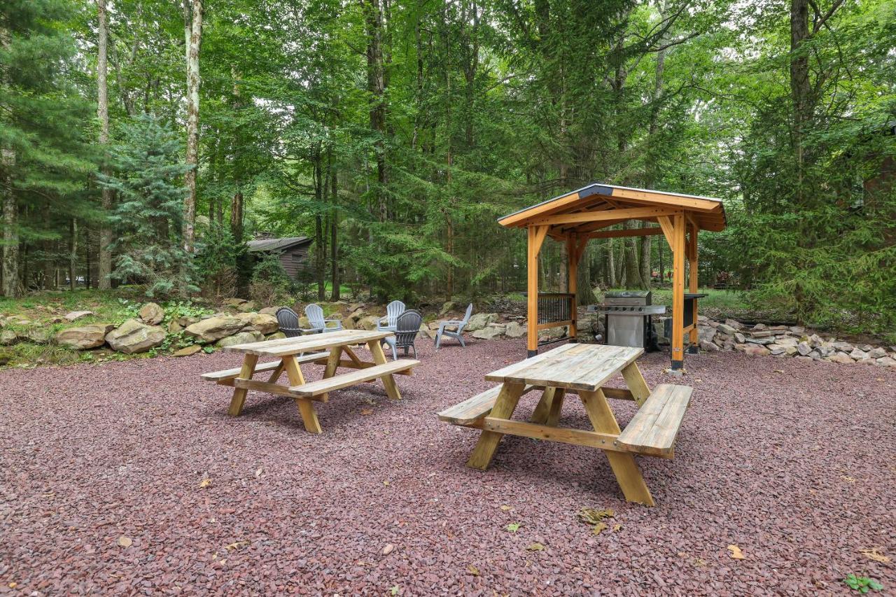 Whiskey Pines Retreat! Single Level Home, Outdoor Firepit, Ac, Bbq! Sleeps 9 In Lake Harmony! 외부 사진