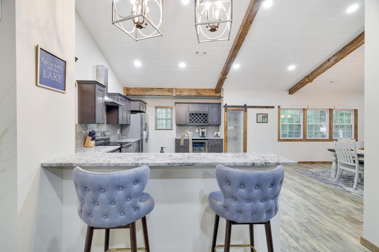 Whiskey Pines Retreat! Single Level Home, Outdoor Firepit, Ac, Bbq! Sleeps 9 In Lake Harmony! 외부 사진