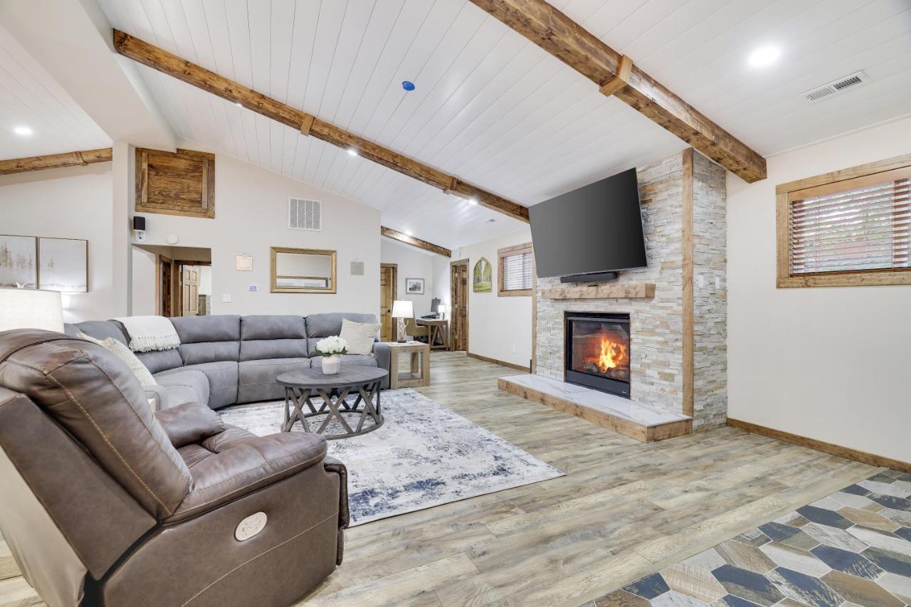 Whiskey Pines Retreat! Single Level Home, Outdoor Firepit, Ac, Bbq! Sleeps 9 In Lake Harmony! 외부 사진